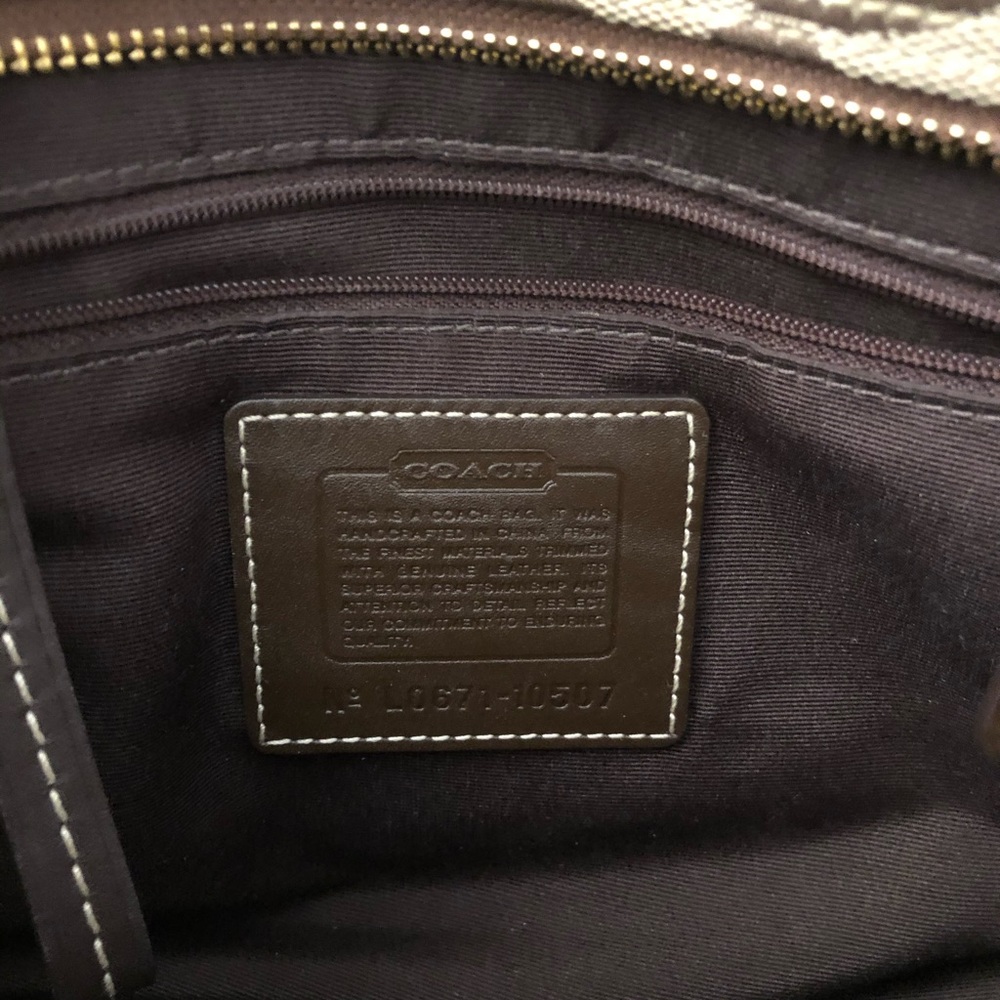 Authentic Classic Coach Purse - Picture 4 of 4